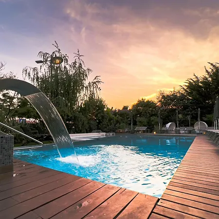 Tobago Hotel
