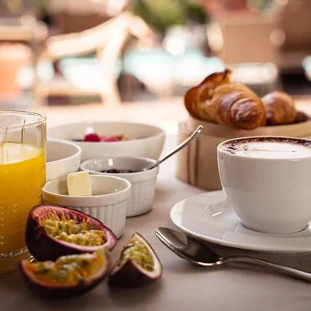 Tobago فندق غارْدا