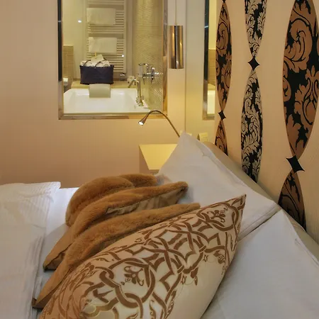Hotell Tobago 4*