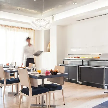Hotell Tobago 4*